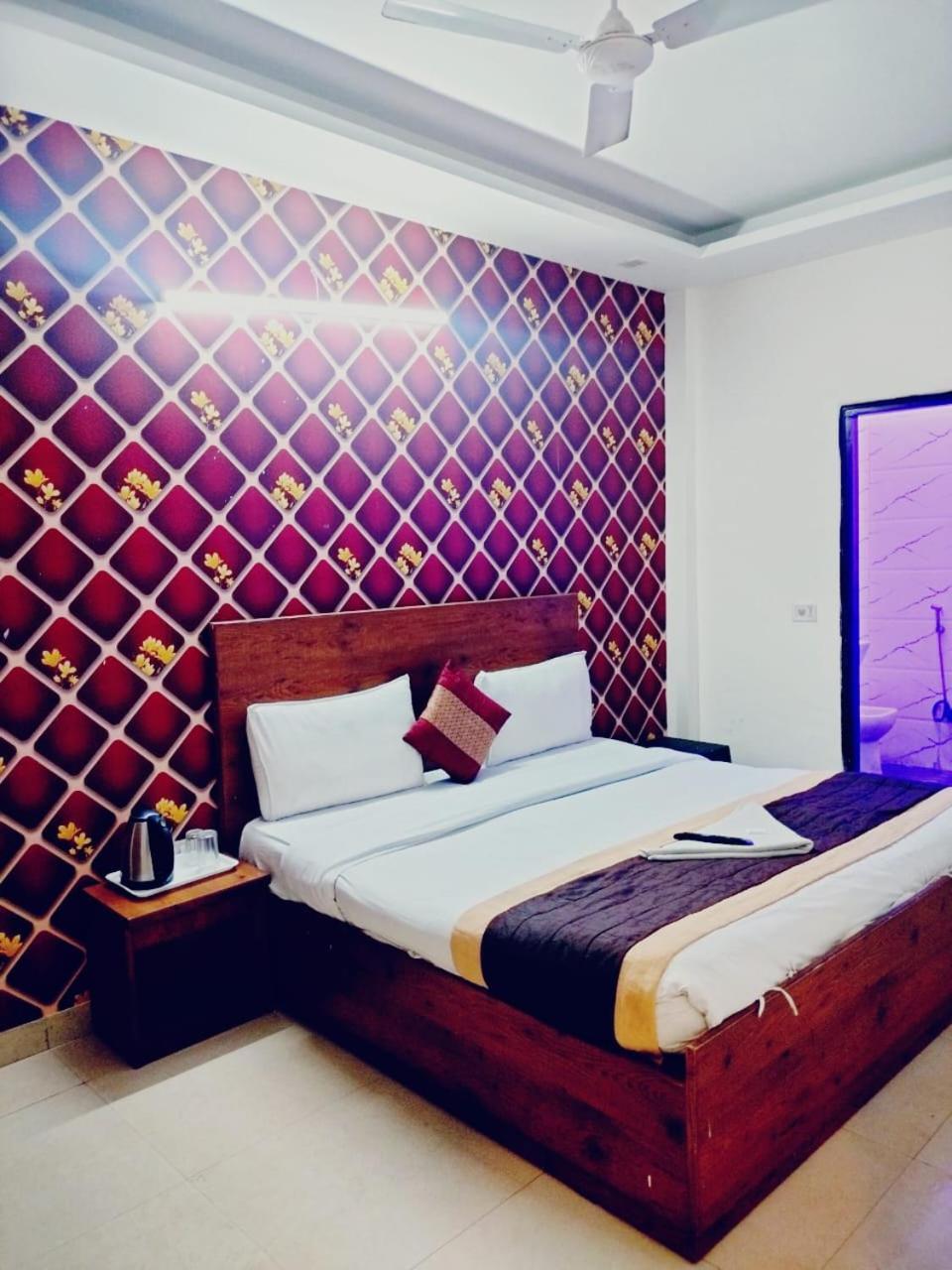 Suites Admiral Delhi Airport New Delhi Extérieur photo