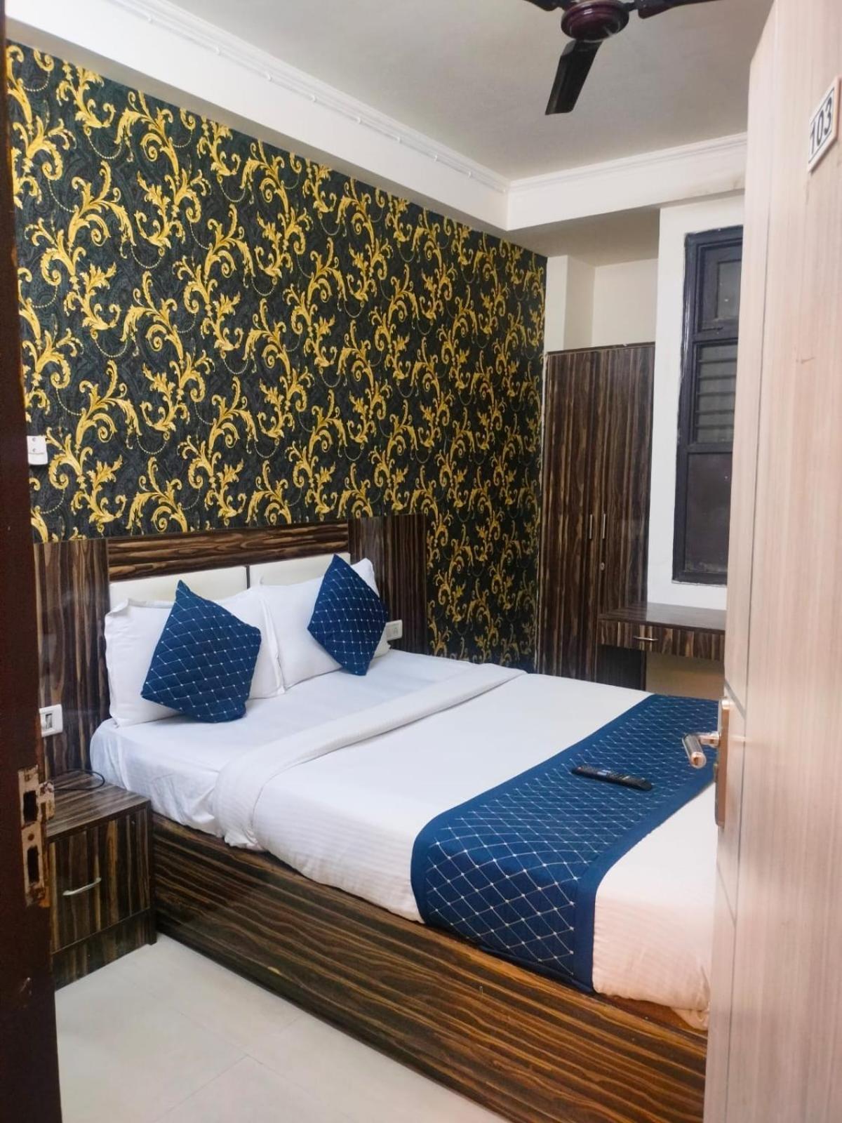 Suites Admiral Delhi Airport New Delhi Extérieur photo