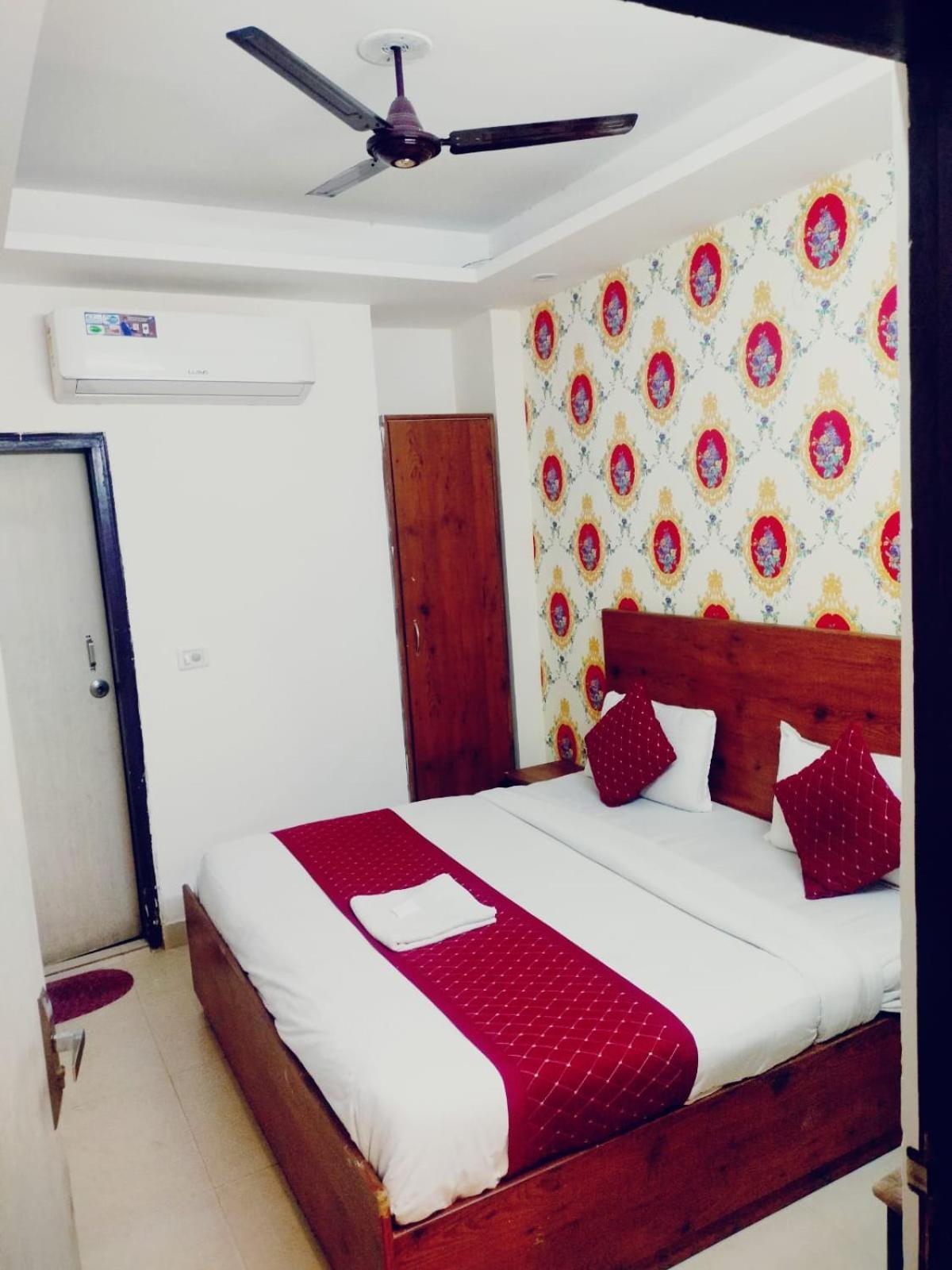 Suites Admiral Delhi Airport New Delhi Extérieur photo